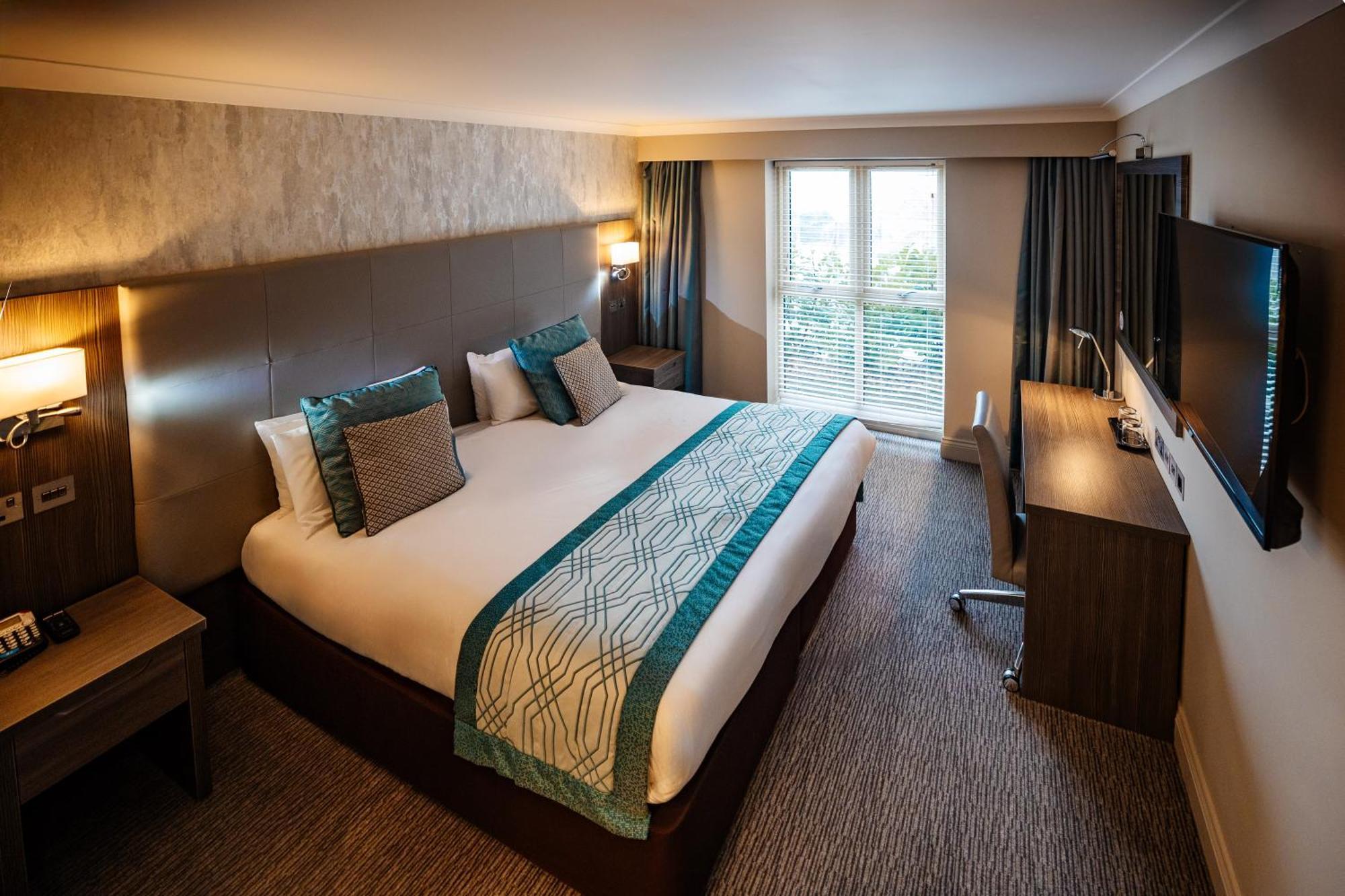 Mercure Milton Keynes Hotel Buitenkant foto
