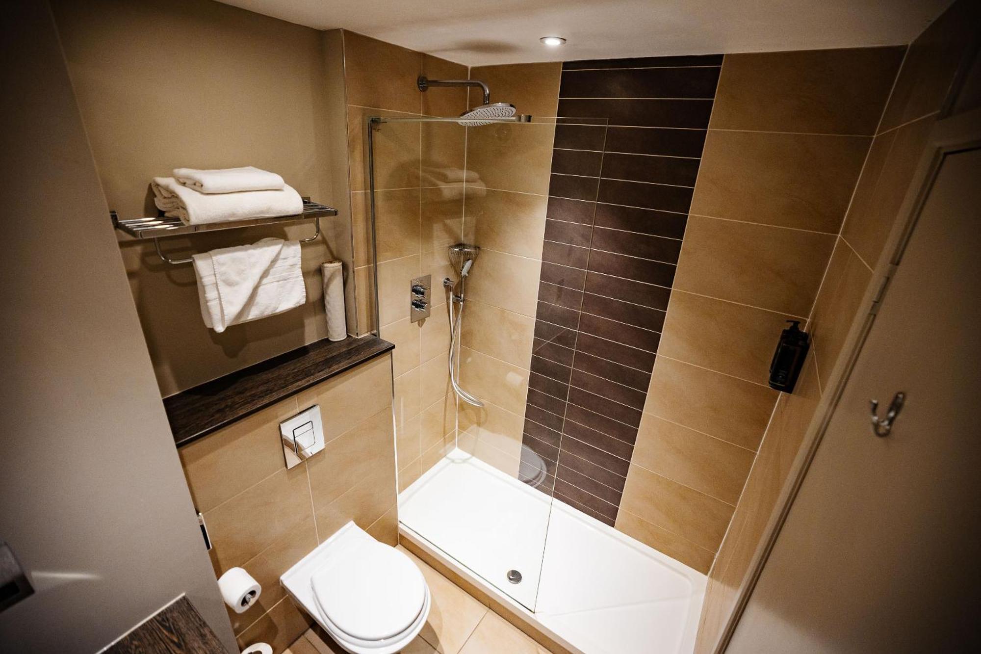 Mercure Milton Keynes Hotel Buitenkant foto
